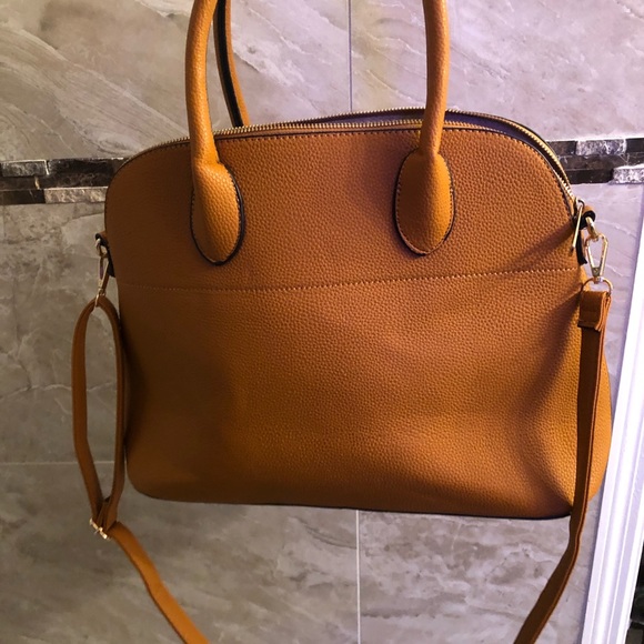 Tan Purse - Picture 5 of 5